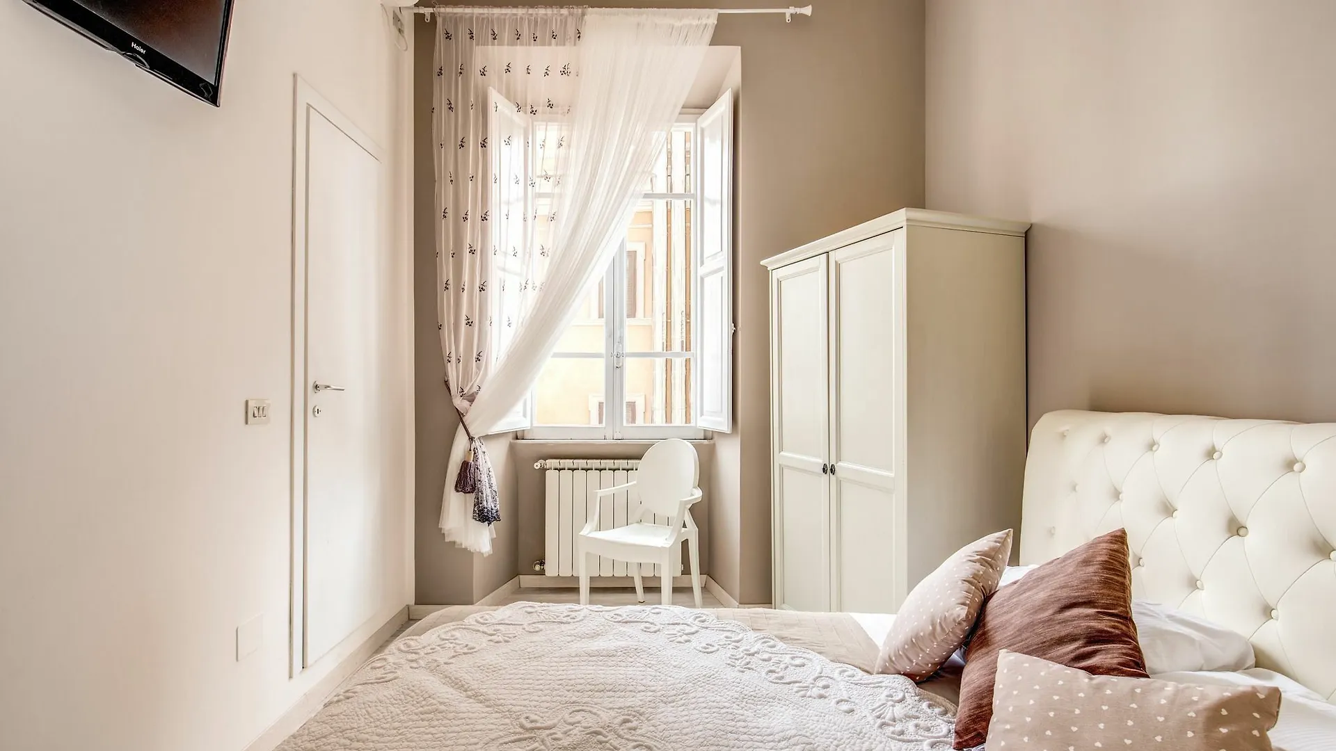 Apartment Vatican Miracle Suite Rom
